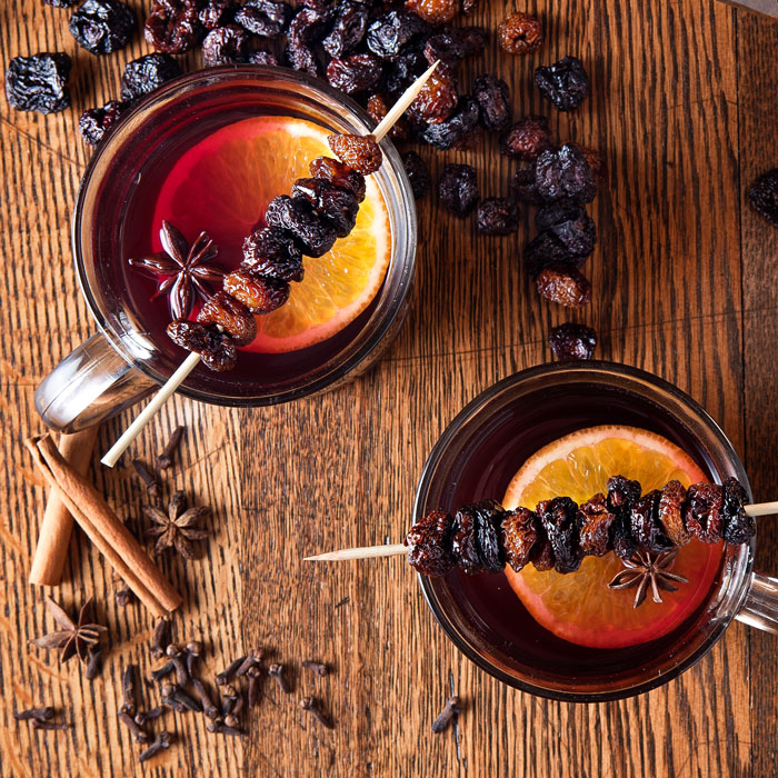 Mulled Wine with Dried Cherries